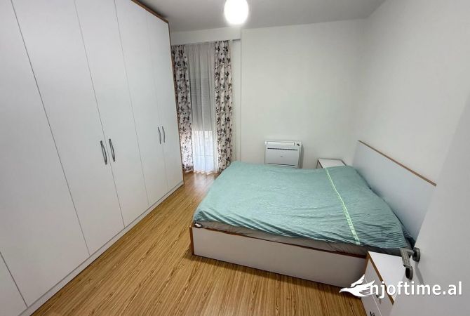 Shtepi me qera Apartament ne Tirane, 2+1, Mobilimi E mobiluar, Pagesa 750  Euro.