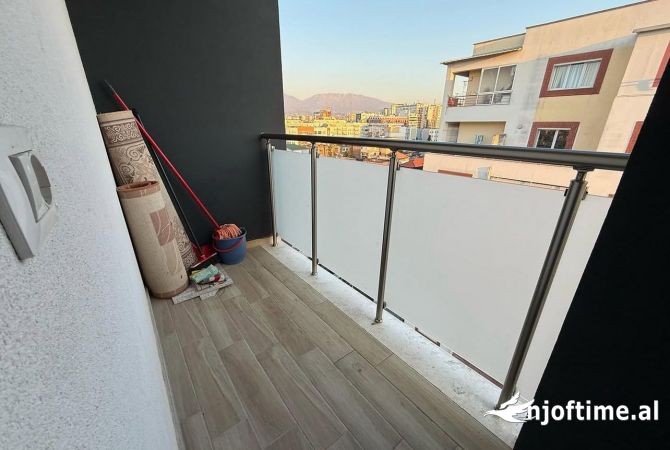 Shtepi me qera Apartament ne Tirane, 1+1, Mobilimi E mobiluar, Pagesa 550  Euro.