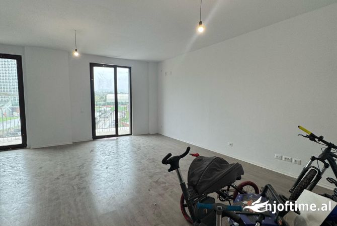 Qera Ambient per Zyre📍Rruga e Kosovareve Cmimi:2300 Euro