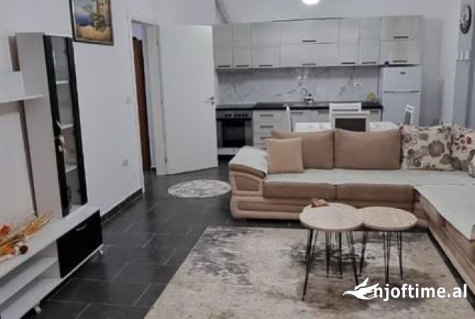 Shtepi me qera 1+1 ne Tirane - 35,000 Leke