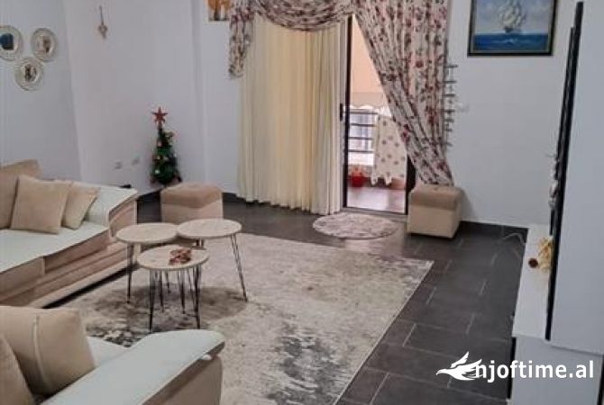 Shtepi me qera Apartament ne Tirane, 1+1, Mobilimi E mobiluar, Pagesa 35,000  Leke.