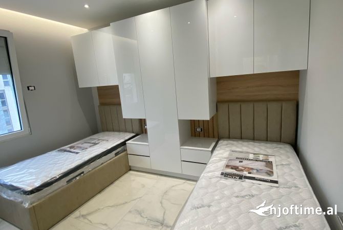 Shtepi me qera 2+1 ne Tirane - 700 Euro
