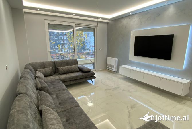 Shtepi me qera 2+1 ne Tirane - 700 Euro