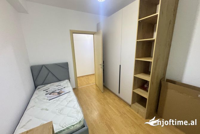 Shtepi me qera Apartament ne Tirane, 2+1, Mobilimi E mobiluar, Pagesa 650  Euro.