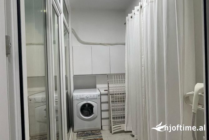 Shtepi me qera 1+1 ne Tirane - 65,000 Leke