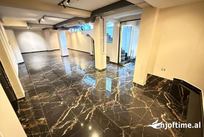 Ambient biznesi ne shitje 3+1 ne Tirane - 236,000 Euro