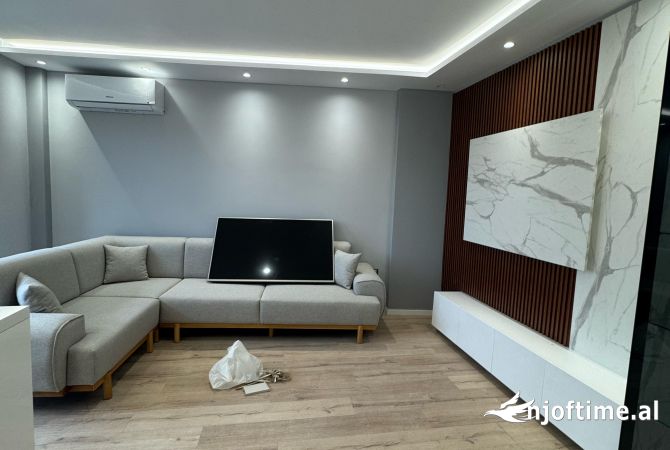 Qera Apartament 2+1+2📍Bulevardi I Ri💶Cmimi:900 Euro