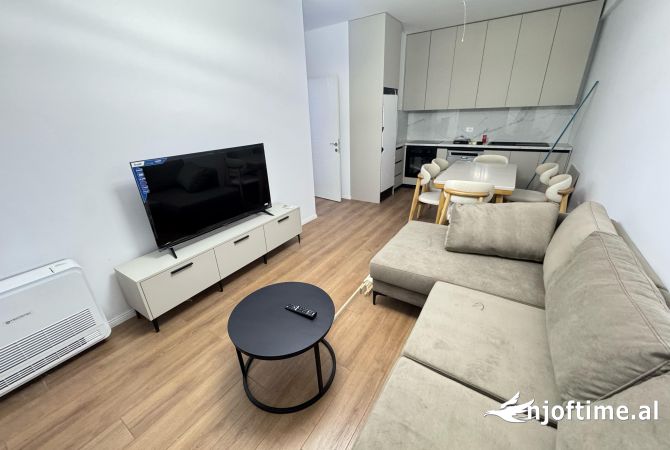 Shtepi me qera Apartament ne Tirane, 2+1, Mobilimi E mobiluar, Pagesa 650  Euro.