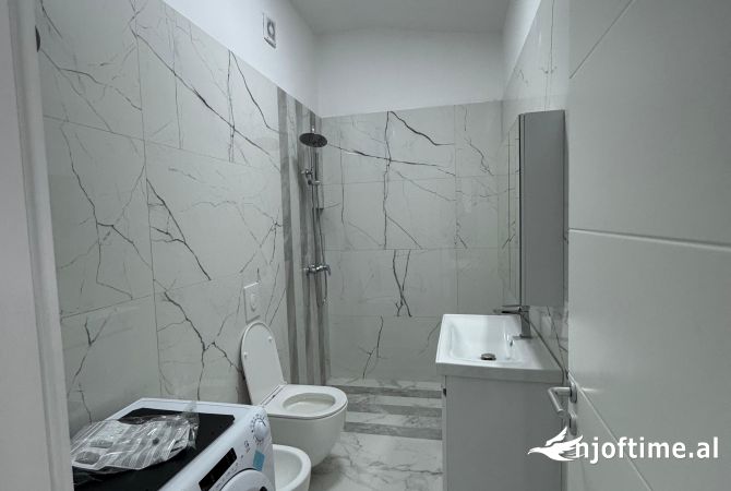 Shtepi me qera 1+1 ne Tirane - 450 Euro