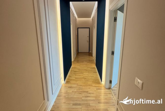 Shtepi me qera Apartament ne Tirane, 2+1, Mobilimi Bosh, pa mobiluar, Pagesa 1,200  Euro.