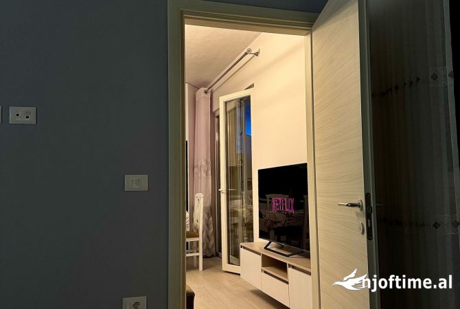Shtepi me qera Apartament ne Tirane, 1+1, Mobilimi E mobiluar, Pagesa 650  Euro.