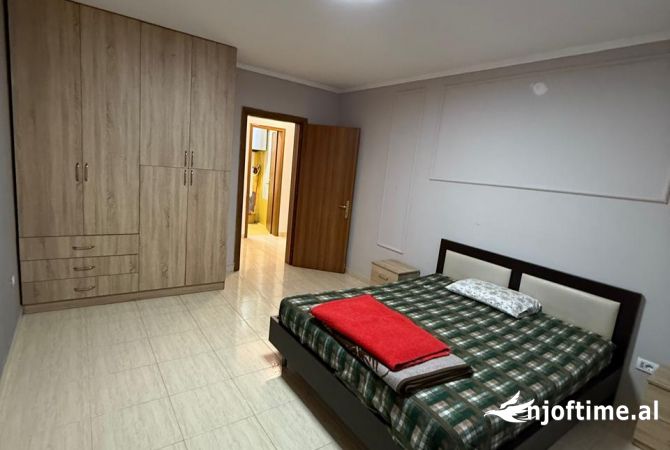 Shtepi me qera 2+1 ne Tirane - 50,000 Leke