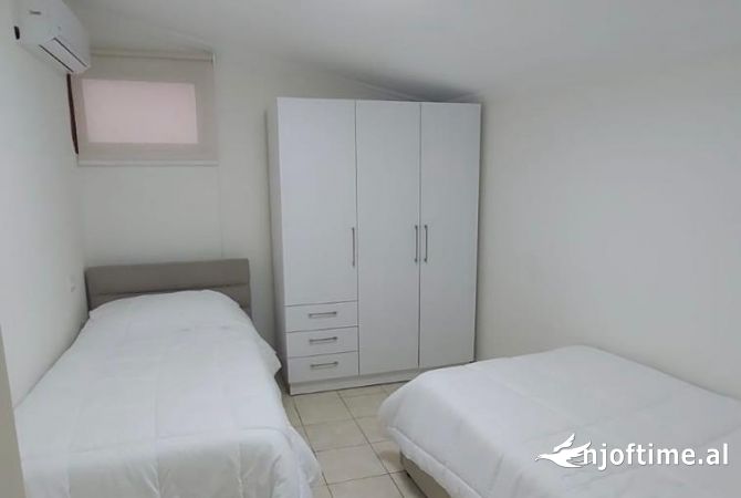 Shtepi me qera 2+1 ne Tirane - 65,000 Leke