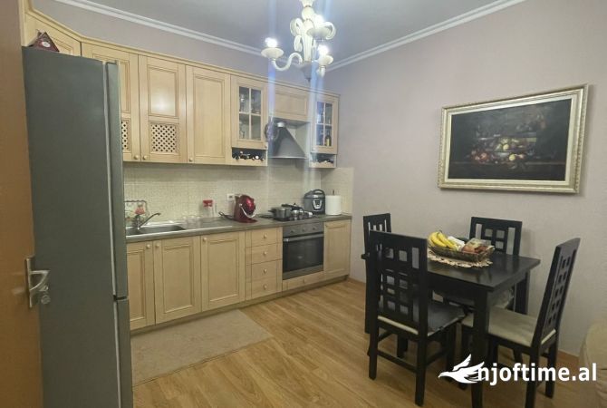 Shtepi me qera 2+1 ne Tirane - 450 Euro