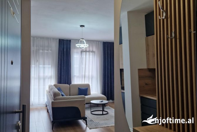 Shtepi me qera Apartament ne Tirane, 1+1, Mobilimi E mobiluar, Pagesa 600  Euro.