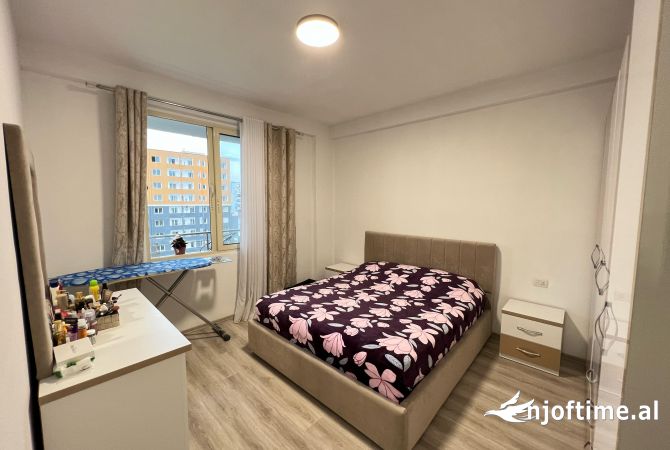 Shtepi me qera Apartament ne Tirane, 1+1, Mobilimi E mobiluar, Pagesa 500  Euro.