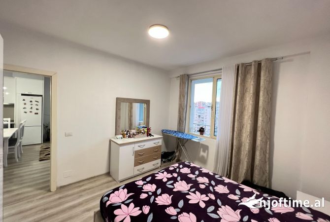 Shtepi me qera Apartament ne Tirane, 1+1, Mobilimi E mobiluar, Pagesa 500  Euro.
