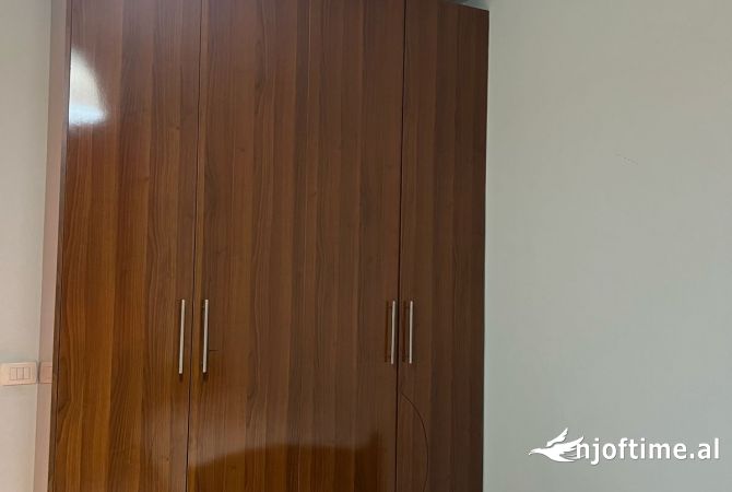 Appartamento in affitto a Tirana 2+1, Arredato