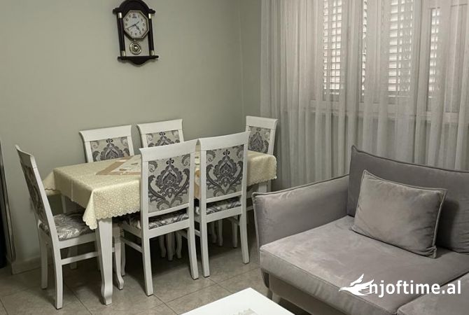 Shtepi me qera 2+1 ne Tirane - 500 Euro