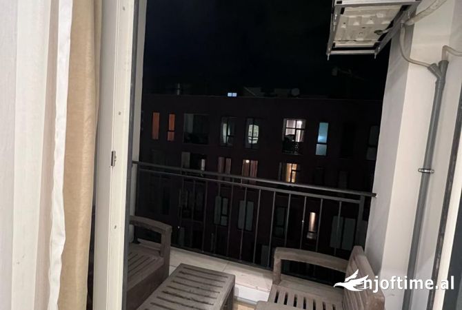 Shtepi me qera Apartament ne Tirane, 2+1, Mobilimi E mobiluar, Pagesa 700  Euro.
