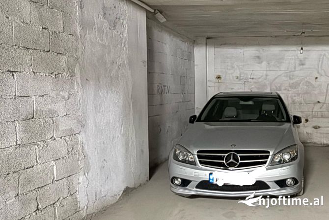 Ambient biznesi ne shitje 4+1 ne Tirane - 130,000 Euro