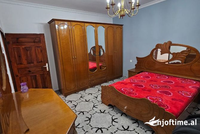 Shtepi me qera 2+1 ne Tirane - 480 Euro