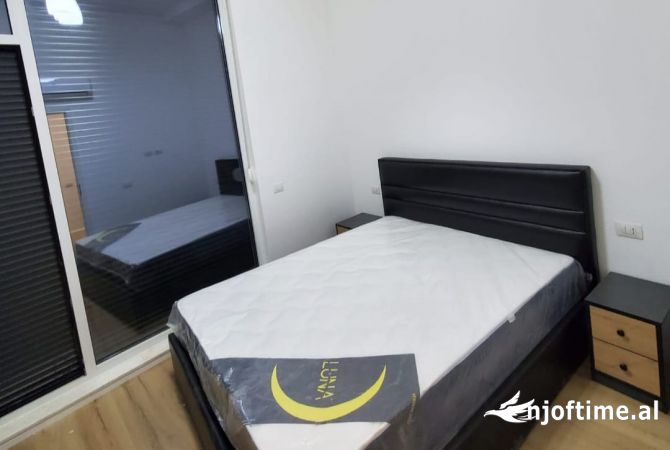 Shtepi ne shitje Apartament ne Tirane, 1+1, Mobilimi E mobiluar, Pagesa 148,000  Euro.