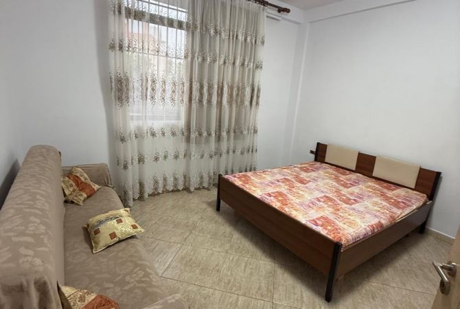Shtepi me qera 1+1 ne Tirane - 250 Euro