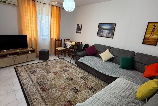 Shtepi me qera 2+1 ne Tirane - 450 Euro
