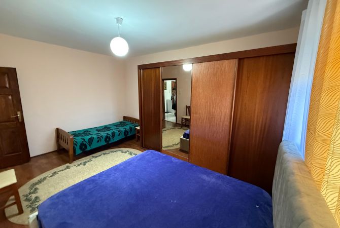 Shtepi me qera Apartament ne Tirane, 2+1, Mobilimi E mobiluar, Pagesa 450  Euro.