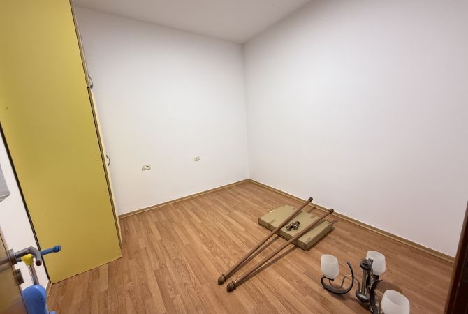 Shtepi me qera Apartament ne Tirane, 2+1, Mobilimi E mobiluar, Pagesa 500  Euro.