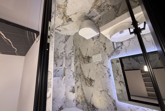 Shtepi ne shitje Apartament ne Tirane, 3+1, Mobilimi E mobiluar, Pagesa 250,000  Euro.