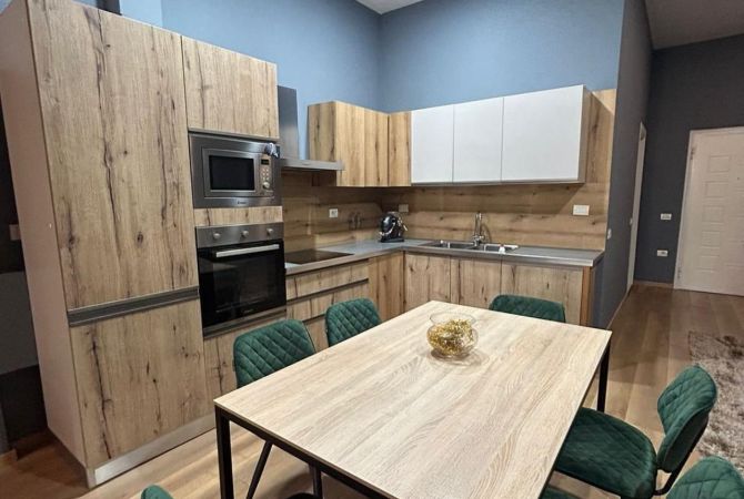 Shtepi me qera Apartament ne Tirane, 1+1, Mobilimi E mobiluar, Pagesa 650  Euro.
