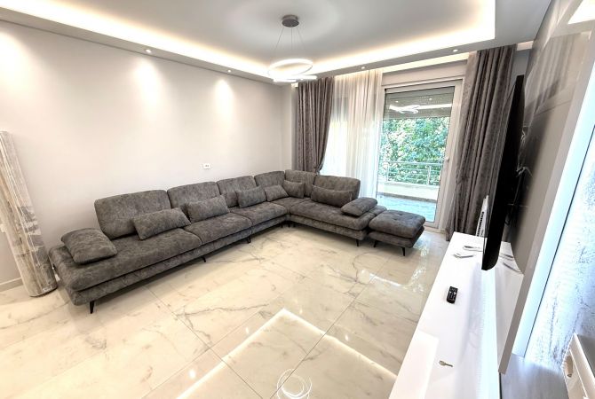 Shtepi me qera Apartament ne Tirane, 2+1, Mobilimi E mobiluar, Pagesa 700  Euro.