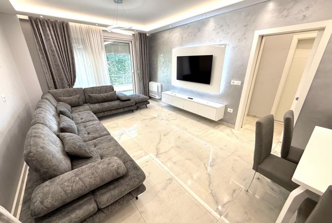 Shtepi me qera Apartament ne Tirane, 2+1, Mobilimi E mobiluar, Pagesa 700  Euro.