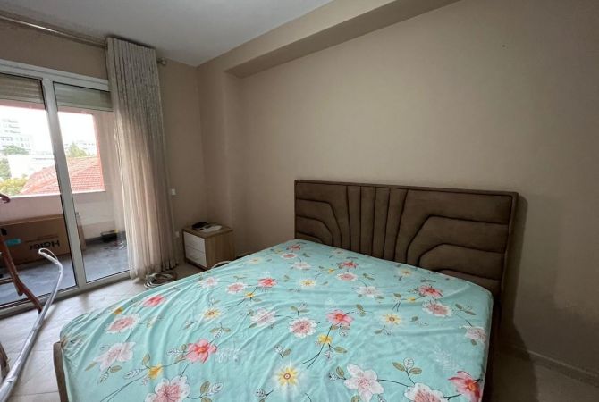 Shtepi me qera Apartament ne Tirane, 2+1, Mobilimi E mobiluar, Pagesa 650  Euro.