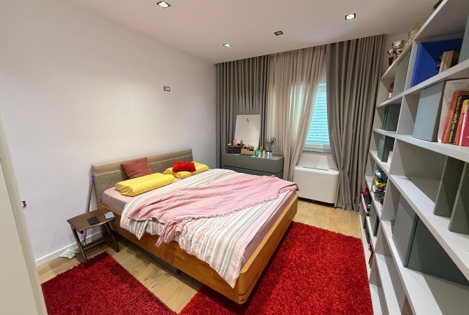 Shtepi me qera Apartament ne Tirane, 2+1, Mobilimi E mobiluar, Pagesa 1,000  Euro.
