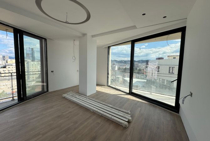 Shtepi ne shitje Apartament ne Tirane, 3+1, Mobilimi Bosh, pa mobiluar, Pagesa 355,000  Euro.