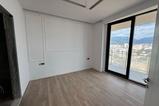 Shtepi ne shitje Apartament ne Tirane, 3+1, Mobilimi Bosh, pa mobiluar, Pagesa 355,000  Euro.