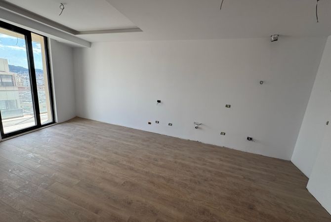 Shtepi ne shitje Apartament ne Tirane, 3+1, Mobilimi Bosh, pa mobiluar, Pagesa 355,000  Euro.