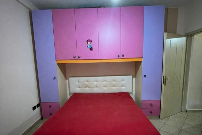 Shtepi me qera 1+1 ne Tirane - 35,000 Leke