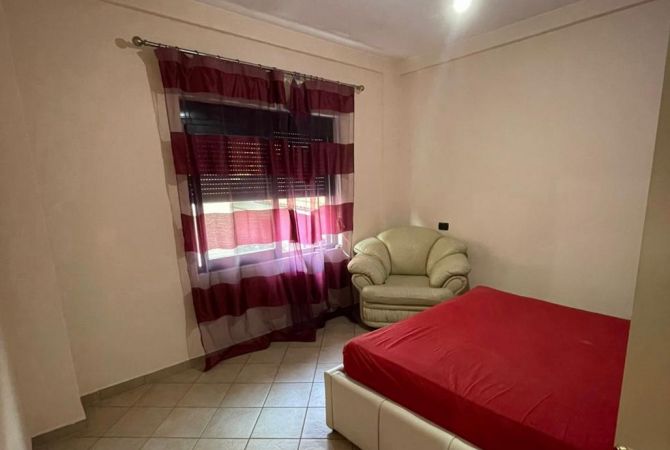 Shtepi me qera Apartament ne Tirane, 1+1, Mobilimi E mobiluar, Pagesa 35,000  Leke.
