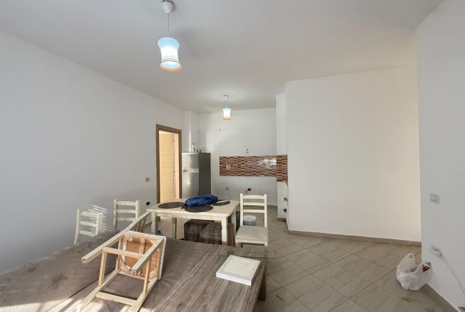 Shtepi me qera Apartament ne Tirane, 2+1, Mobilimi E mobiluar, Pagesa 500  Euro.