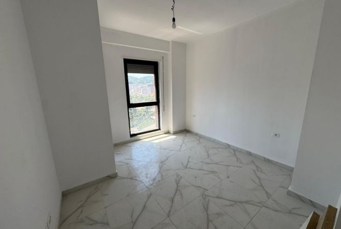 Qera Ambient per Zyre📍Myslym Shyri💶Cmimi:700 Euro