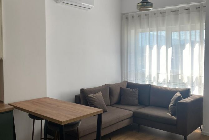 Shtepi me qera Apartament ne Tirane, 1+1, Mobilimi E mobiluar, Pagesa 400  Euro.