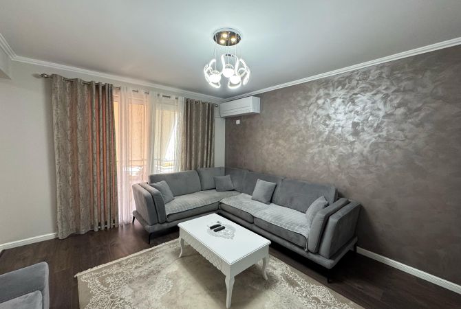 Casa in affitto 2+1 a Tirana - 1,000 Euro