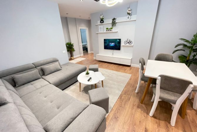 Shtepi me qera Apartament ne Tirane, 2+1, Mobilimi E mobiluar, Pagesa 690  Euro.