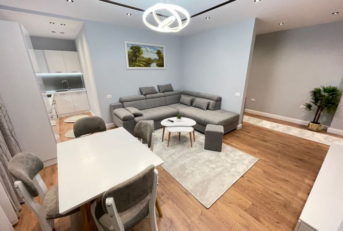 Casa in affitto 2+1 a Tirana - 690 Euro