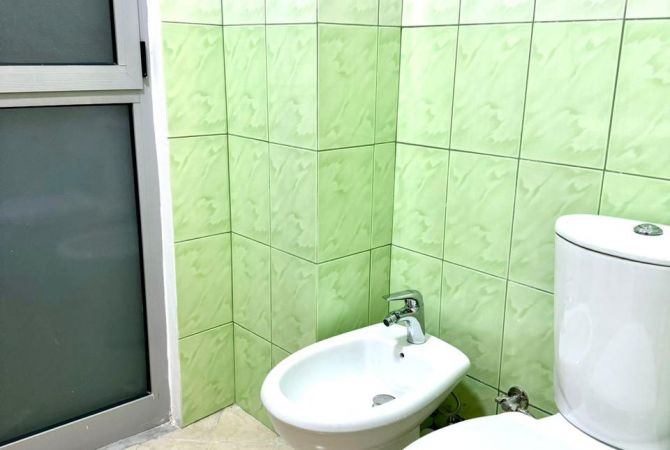 Shtepi me qera Apartament ne Tirane, Garsoniere, Mobilimi E mobiluar, Pagesa 500  Euro.