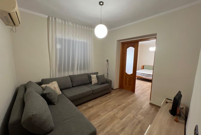 Shtepi me qera 3+1 ne Tirane - 650 Euro
